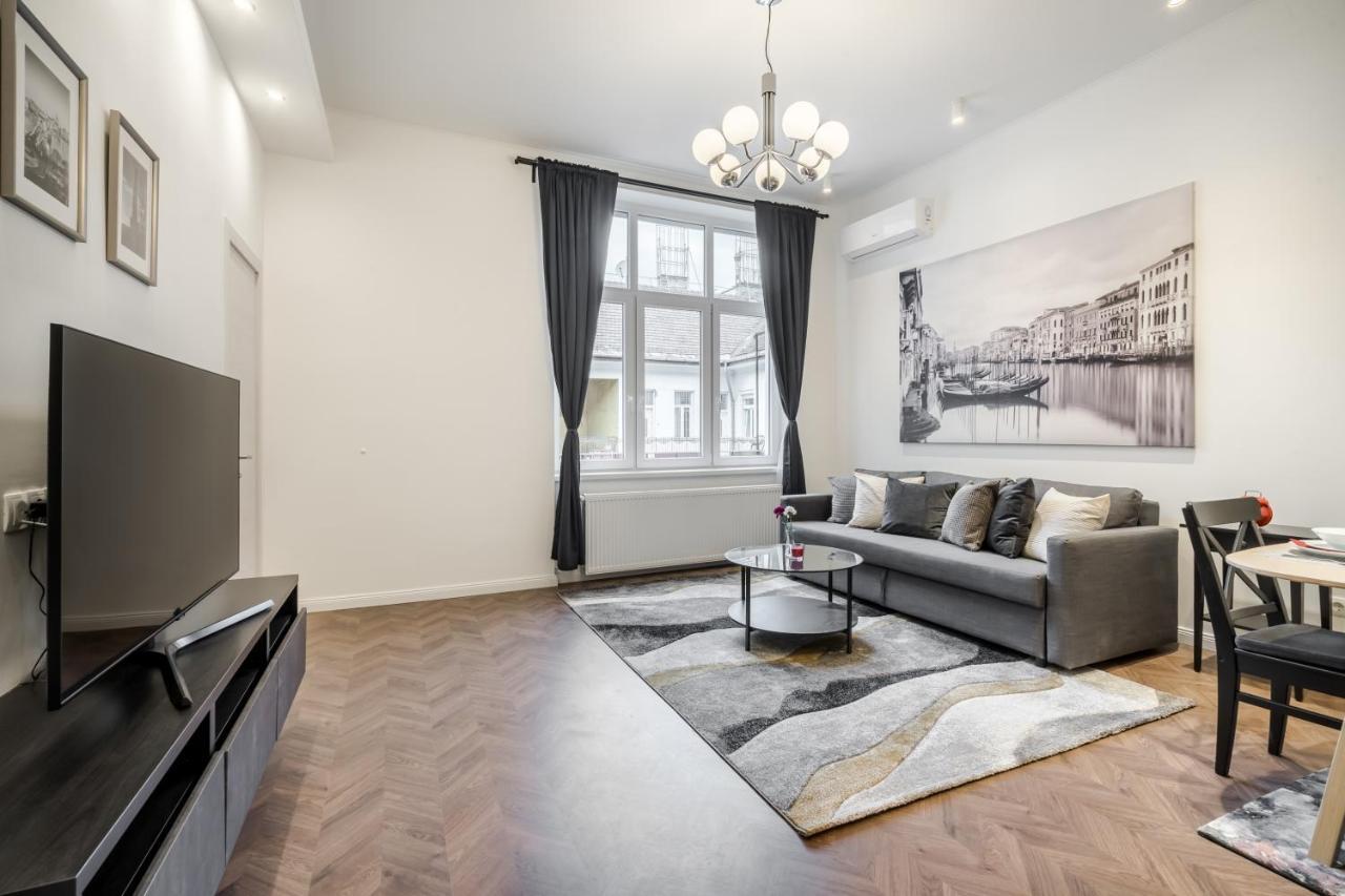 Bpr Sirius With A/c Apartamento