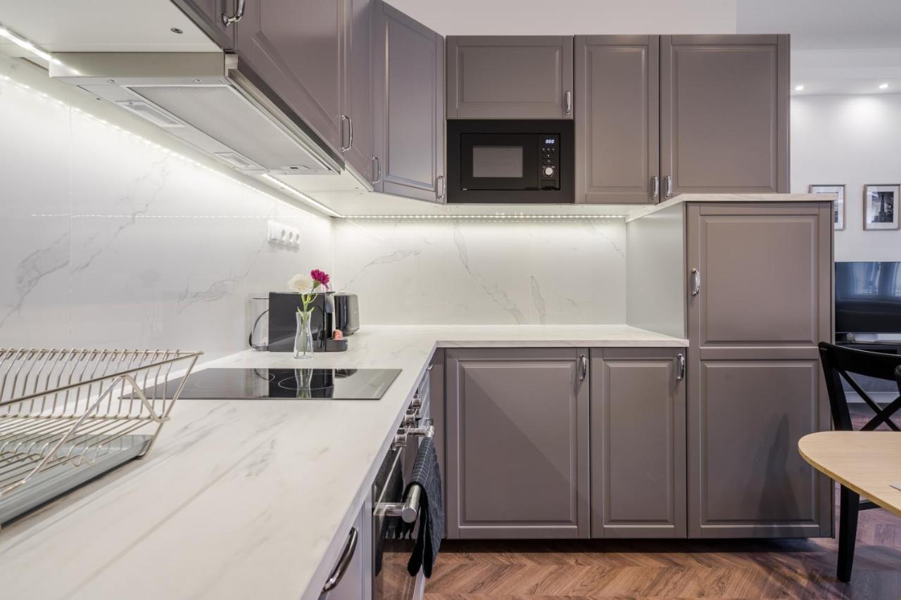Bpr Sirius With A/c Appartamento Budapest